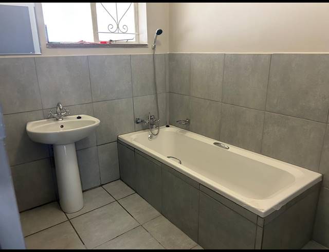 4 BEDROOM HOUSE FOR SALE IN CASON